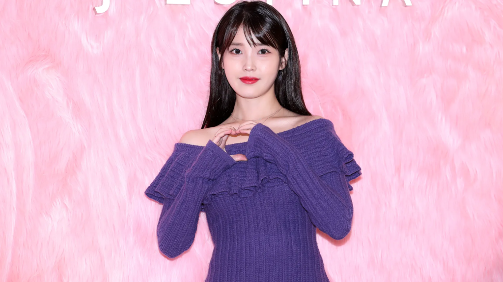 IU korean singer wearing a purple dress