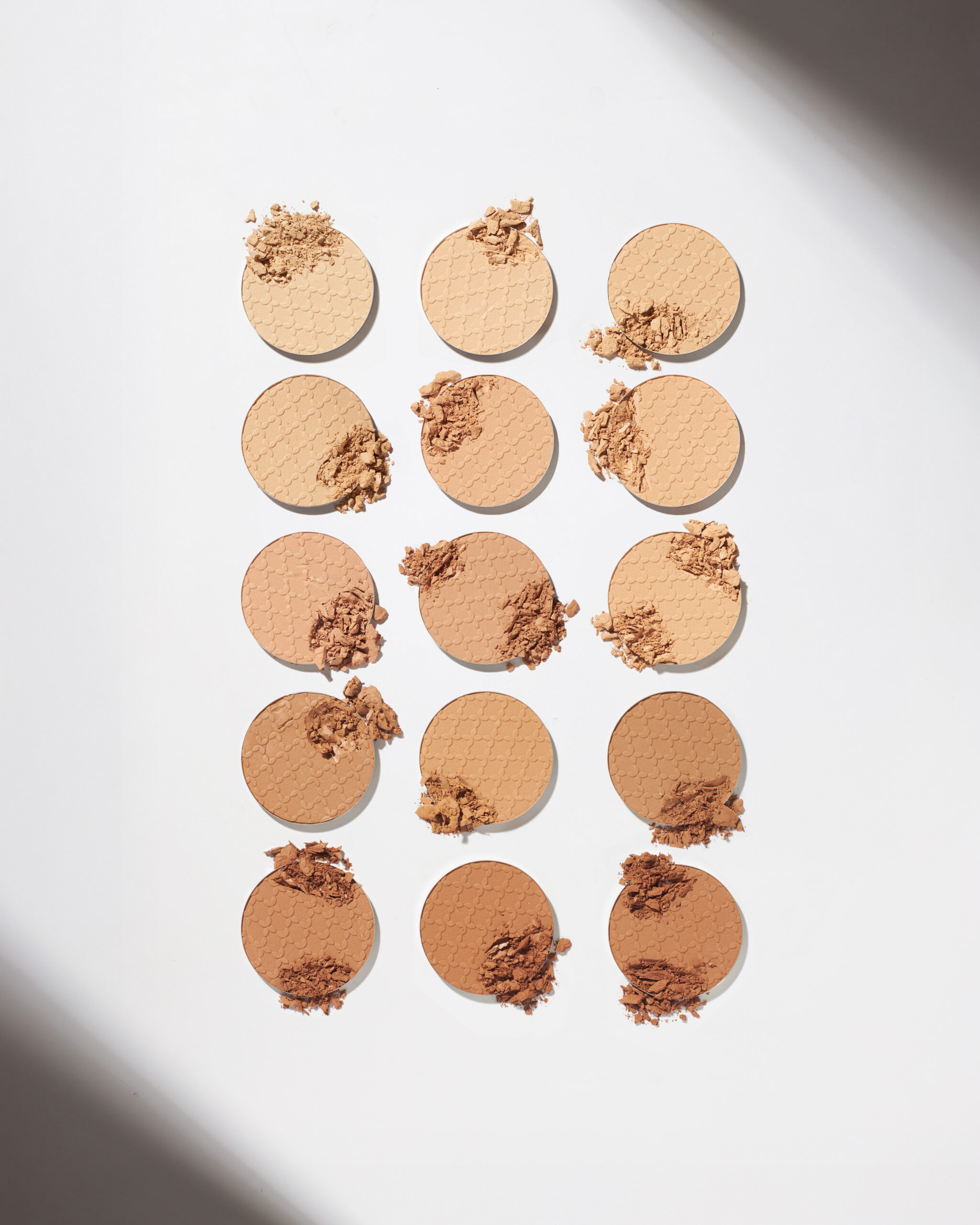 Experience next-level radiance with Teviant’s Star Balm Mini glow stick and Skin Master Silk Touch Perfecting Powder. Hydrate, blur pores, and lock in a soft-focus finish that lasts all day. Shop the 2025 launch now.