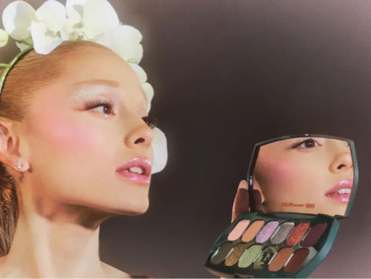Ariana Grande Wicked makeup
