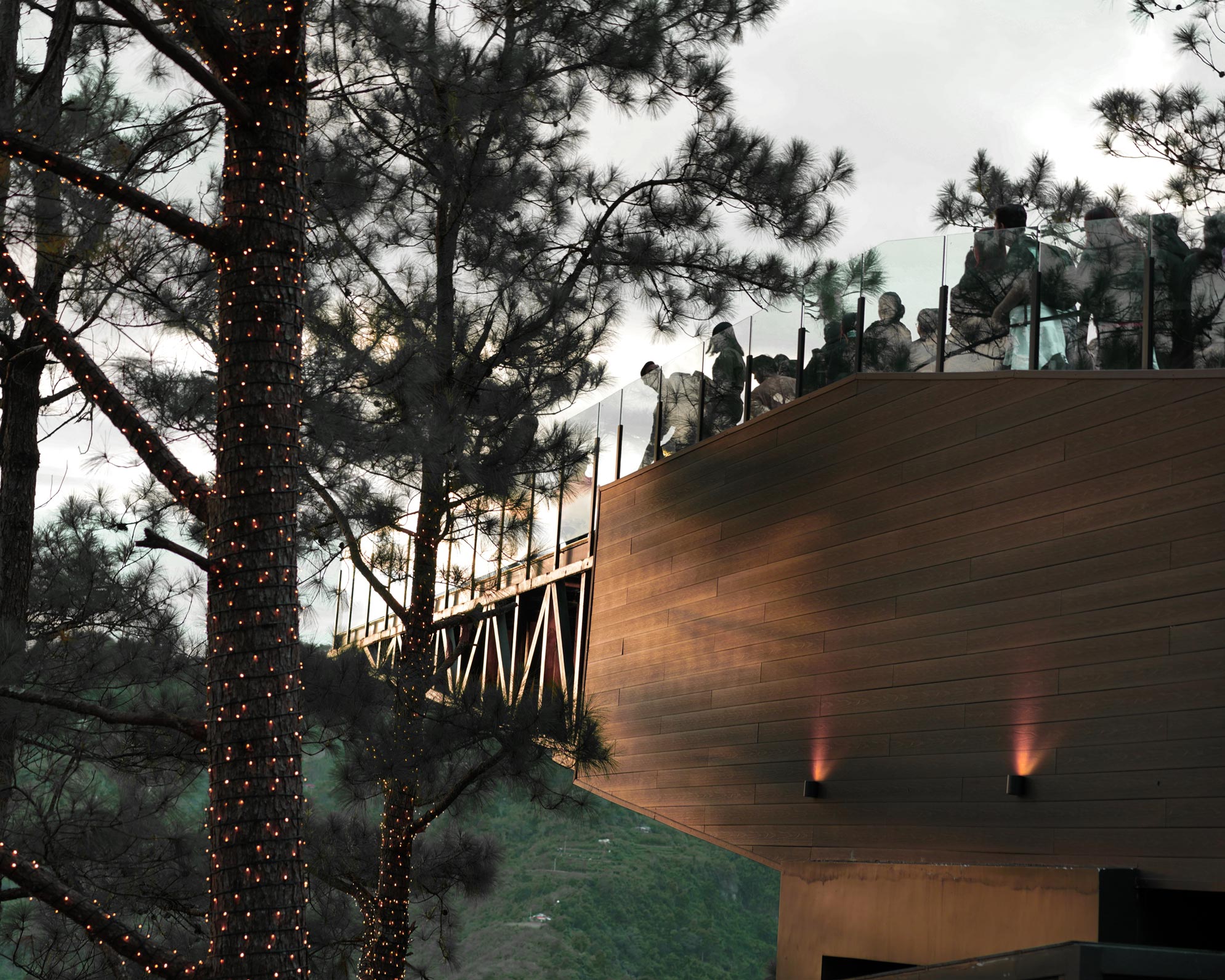 Alapaap-Viewdeck_Mt-Camisong_GenZMagazine_ShotbyEm_14