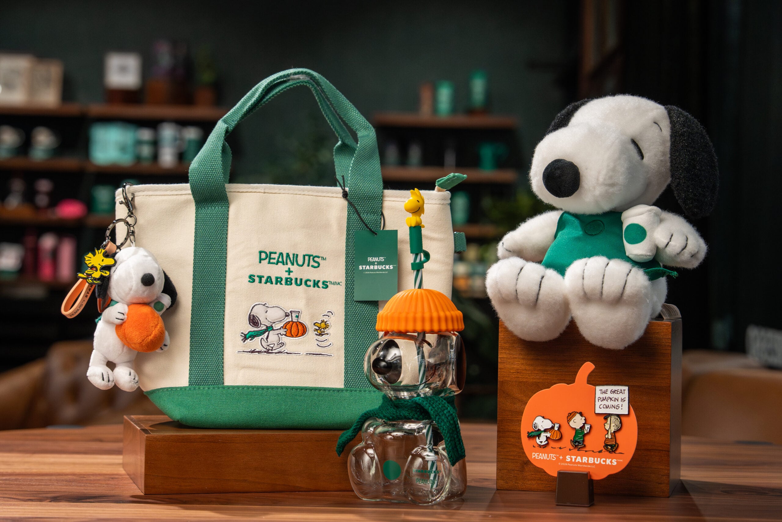 Starbucks Peanuts Great Pumpkin collection